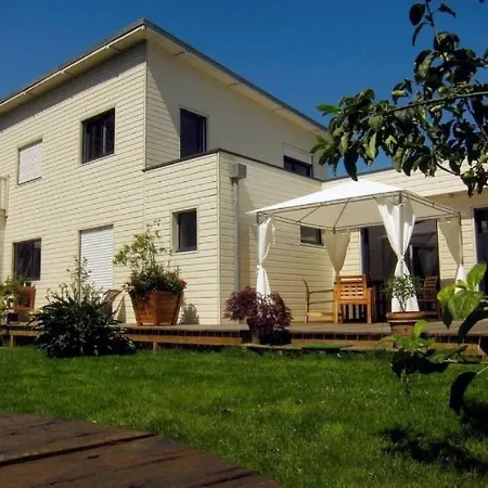 Maison Avec En Bord De