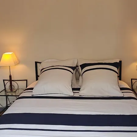 Maison Avec En Bord De *